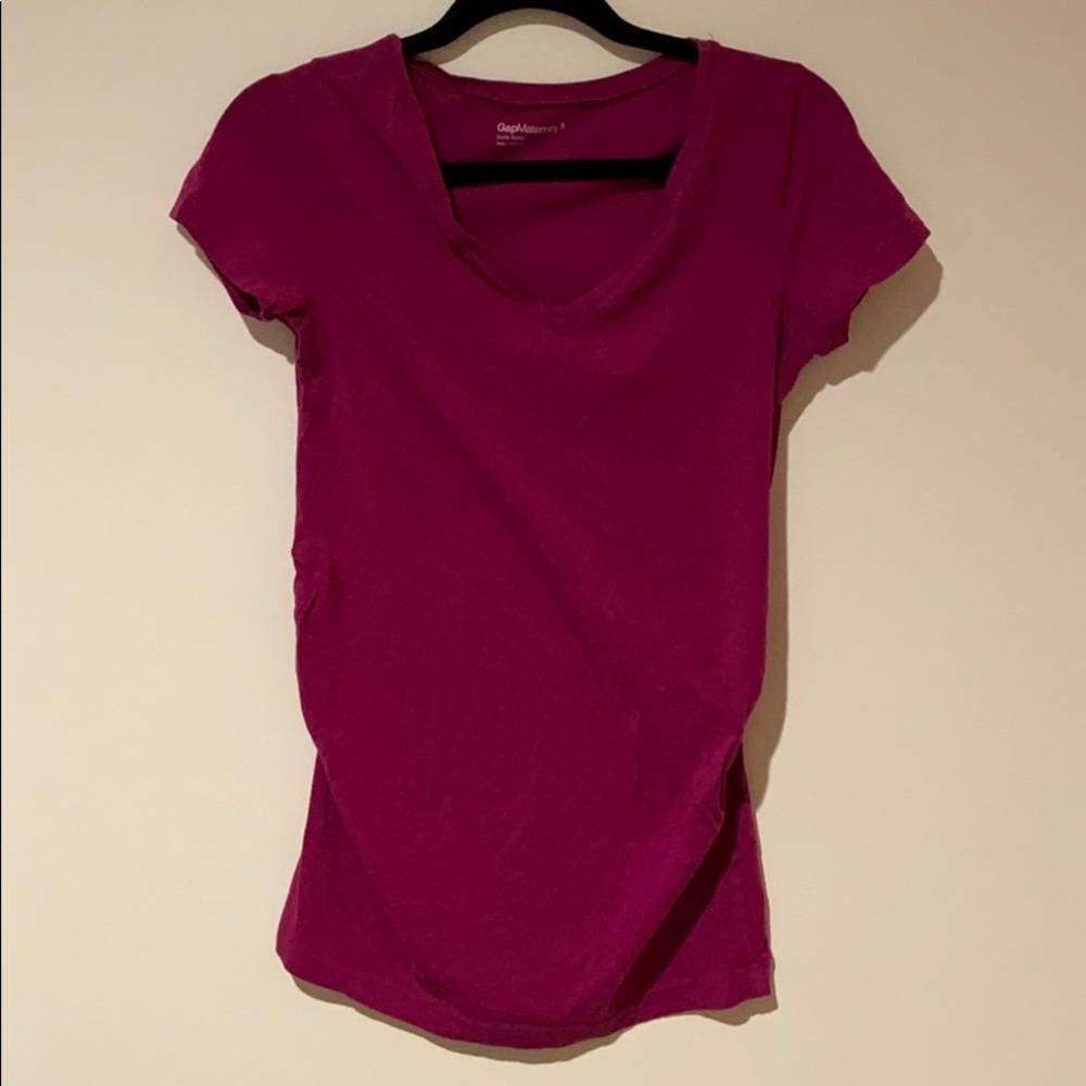 Gap Maternity v-neck S